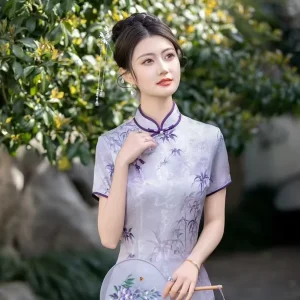 Light Purple Elegant Slinky Qipao Dress Daily Traditional Chinese Clothing with Slanted Collar and Buckle for Women