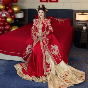 New Chinese Women’s Heavy Work Phoenix Embroidered Chinese Wedding Dress