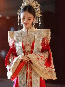 S1343Y Plus Size Chinese Dynasty Style Xiuhe Wedding Dress with Phoenix Crown and Embroidered Robe